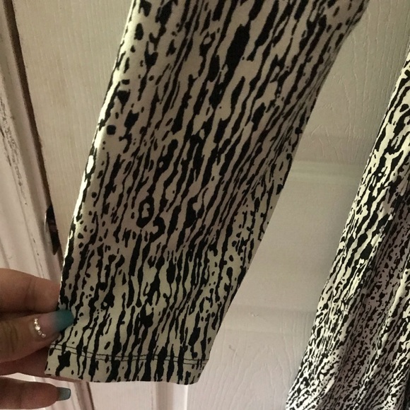 Stretchy Wrap Dress - Picture 4 of 7